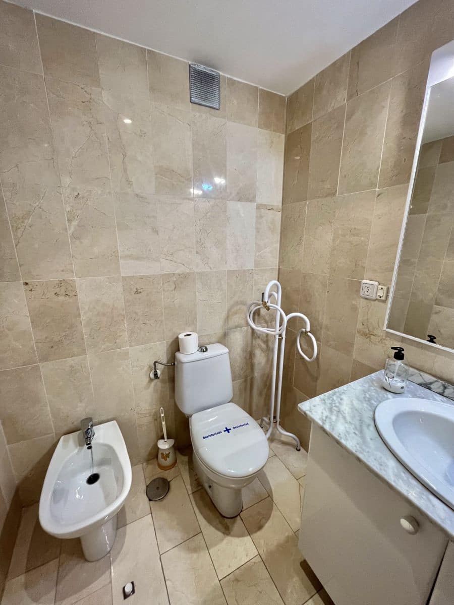 2 bedroom Apartment for rent in Almunecar with garage - € 1,000 (Ref: 8232792)