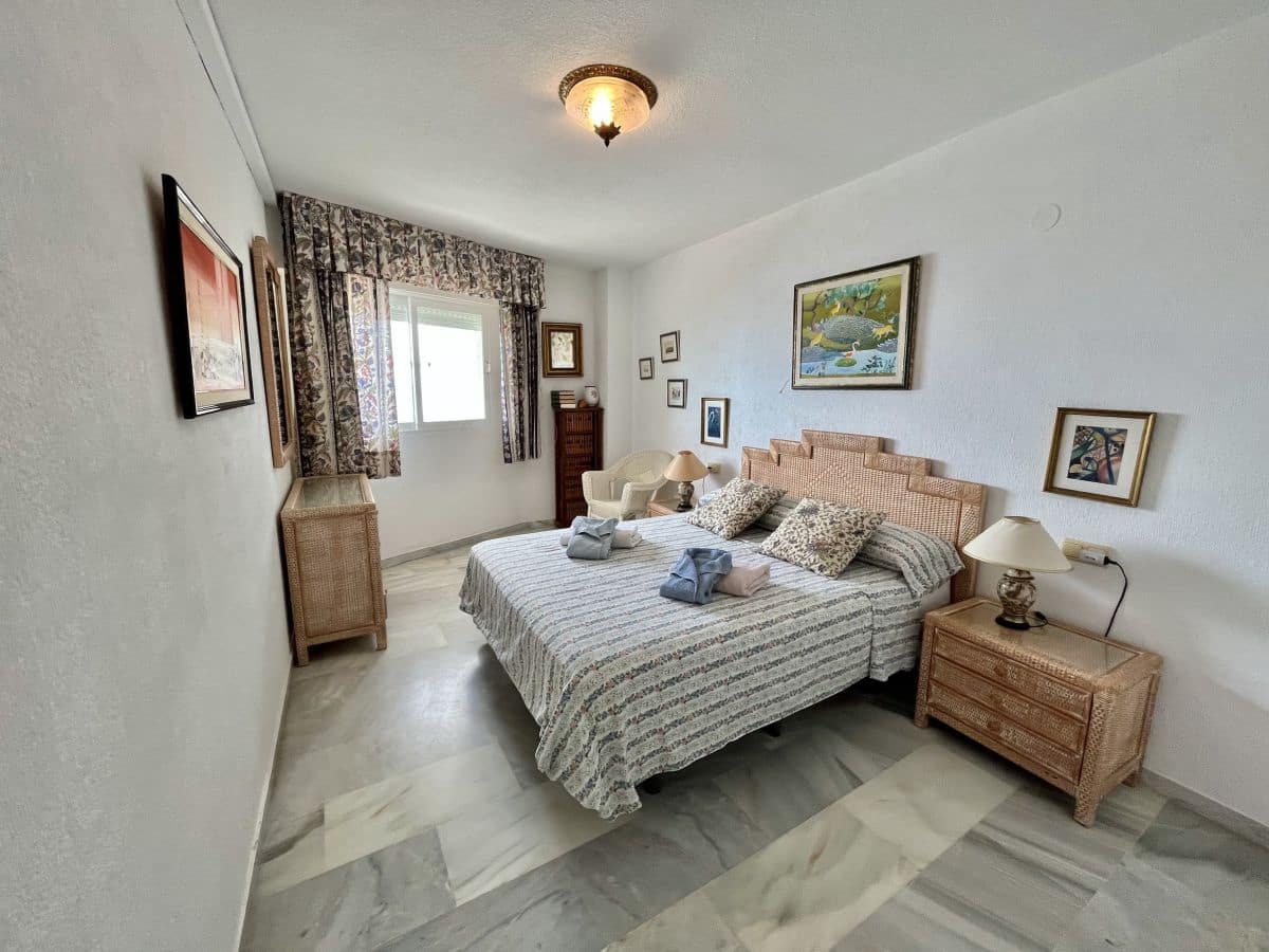 2 bedroom Apartment for rent in Almunecar with garage - € 1,000 (Ref: 8232792)