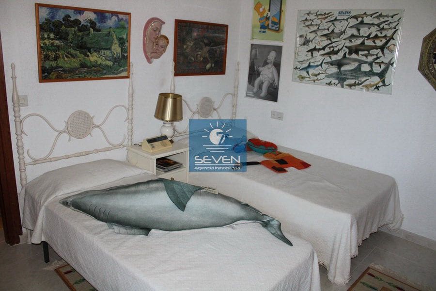 6 bedroom Villa for sale in Almunecar with garage - € 650,000 (Ref: 8322469)