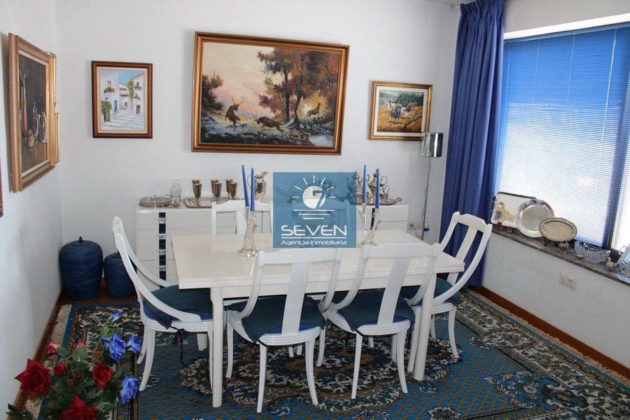 6 bedroom Villa for sale in Almunecar with garage - € 650,000 (Ref: 8322469)