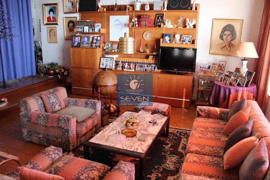 6 bedroom Villa for sale in Almunecar with garage - € 650,000 (Ref: 8322469)