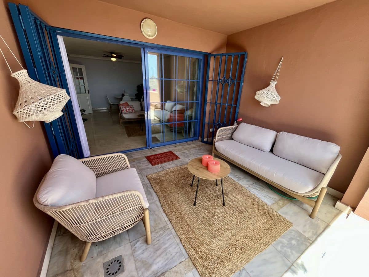 2 soveværelse Lejlighed til leje i Almunecar med garage - € 950 (Ref: 8402925)