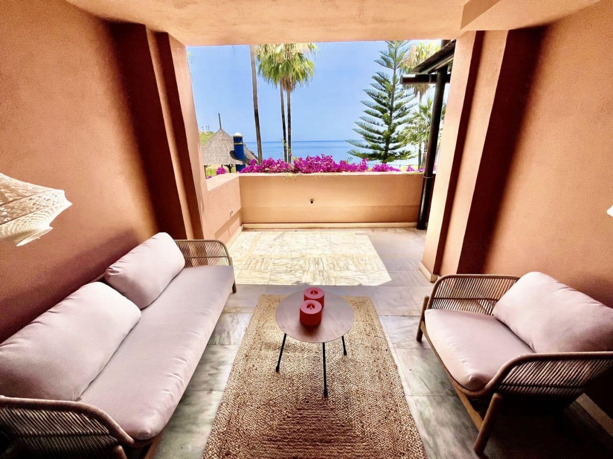 2 soveværelse Lejlighed til leje i Almunecar med garage - € 950 (Ref: 8402925)