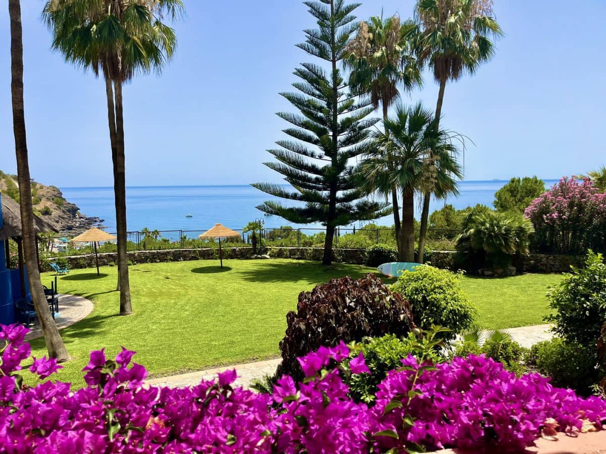 2 soveværelse Lejlighed til leje i Almunecar med garage - € 950 (Ref: 8402925)