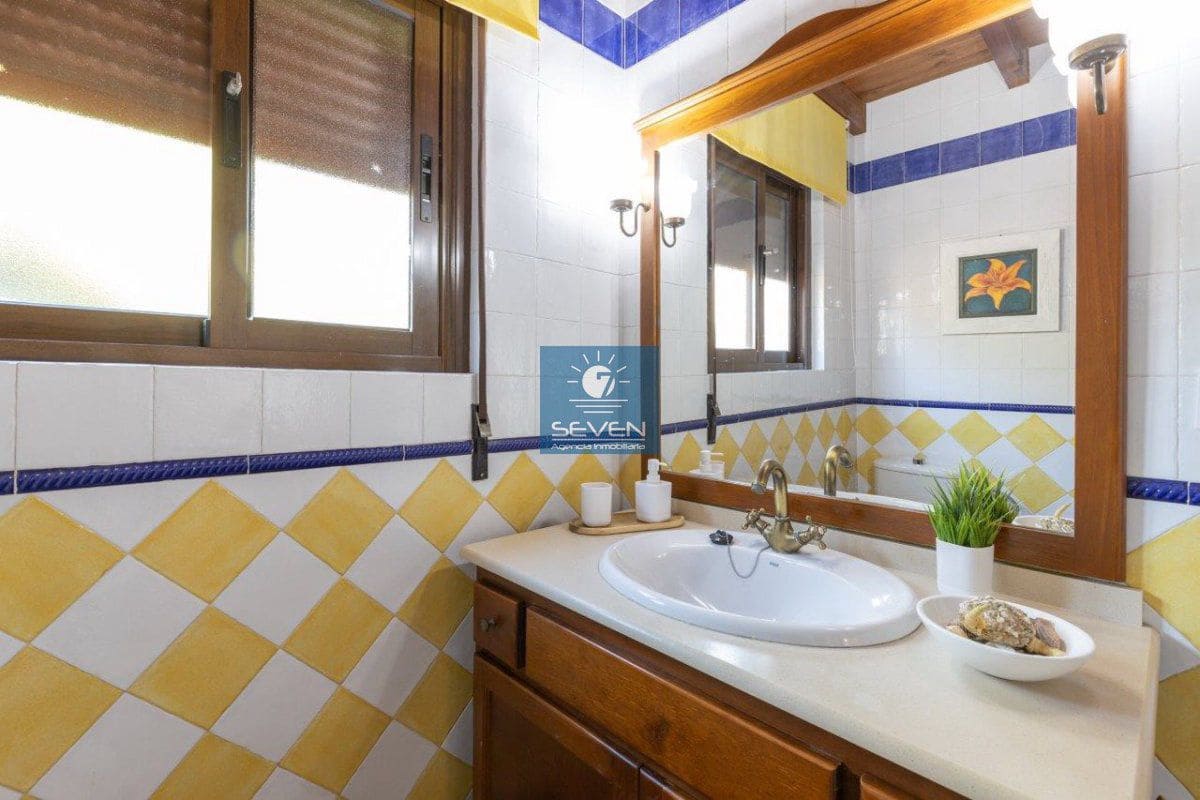 3 soveværelse Villa til salg i Almunecar - € 750.000 (Ref: 8572292)