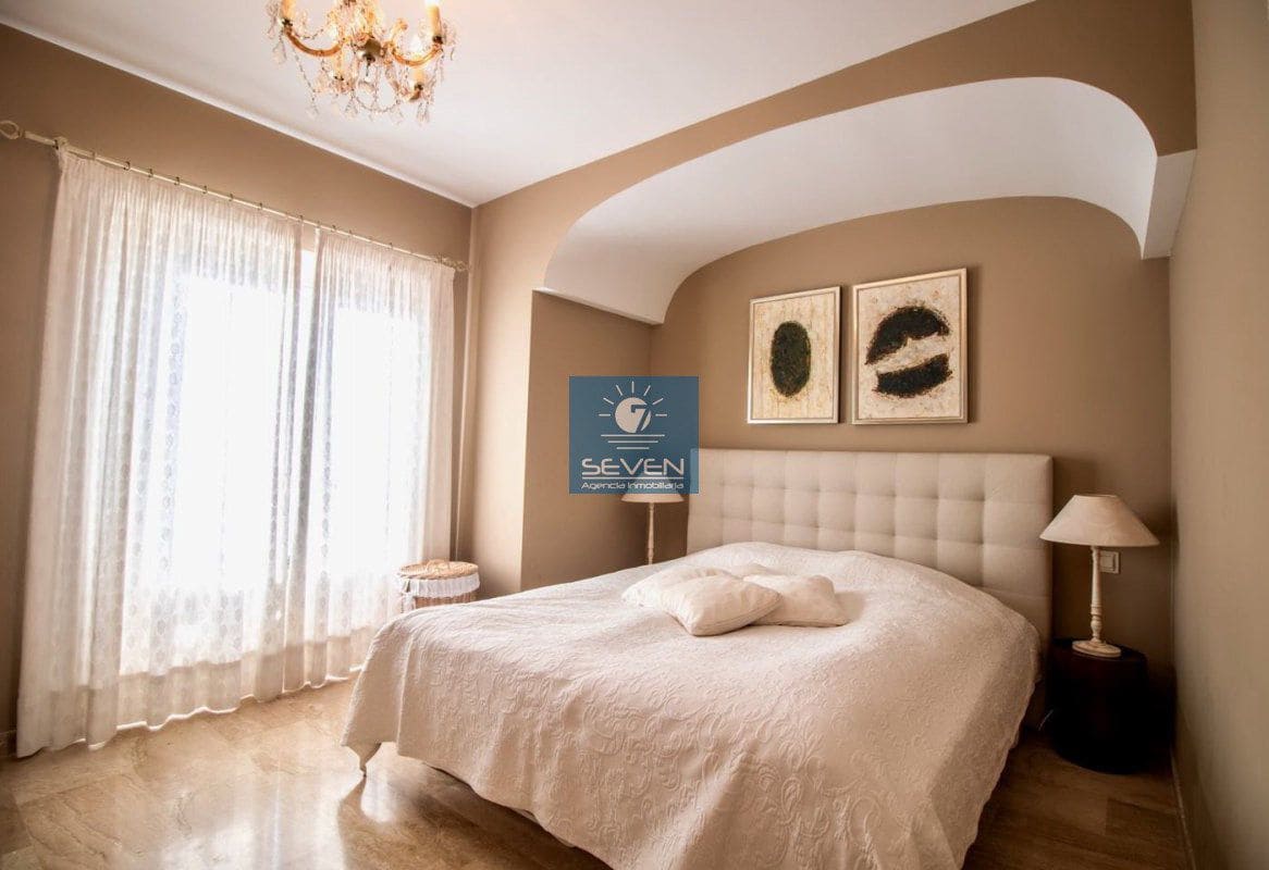 4 quarto Moradia para venda em Cotobro com garagem - 2 700 000 € (Ref: 8615134)