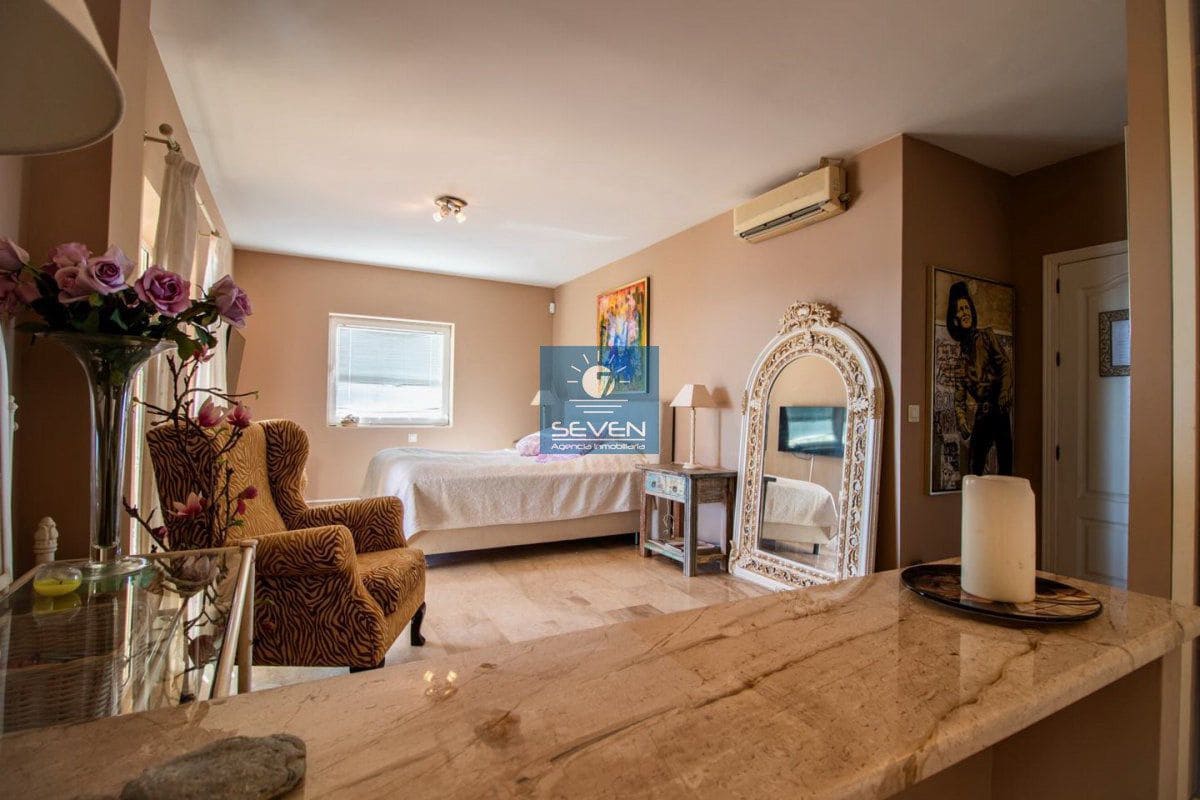 4 quarto Moradia para venda em Cotobro com garagem - 2 700 000 € (Ref: 8615134)