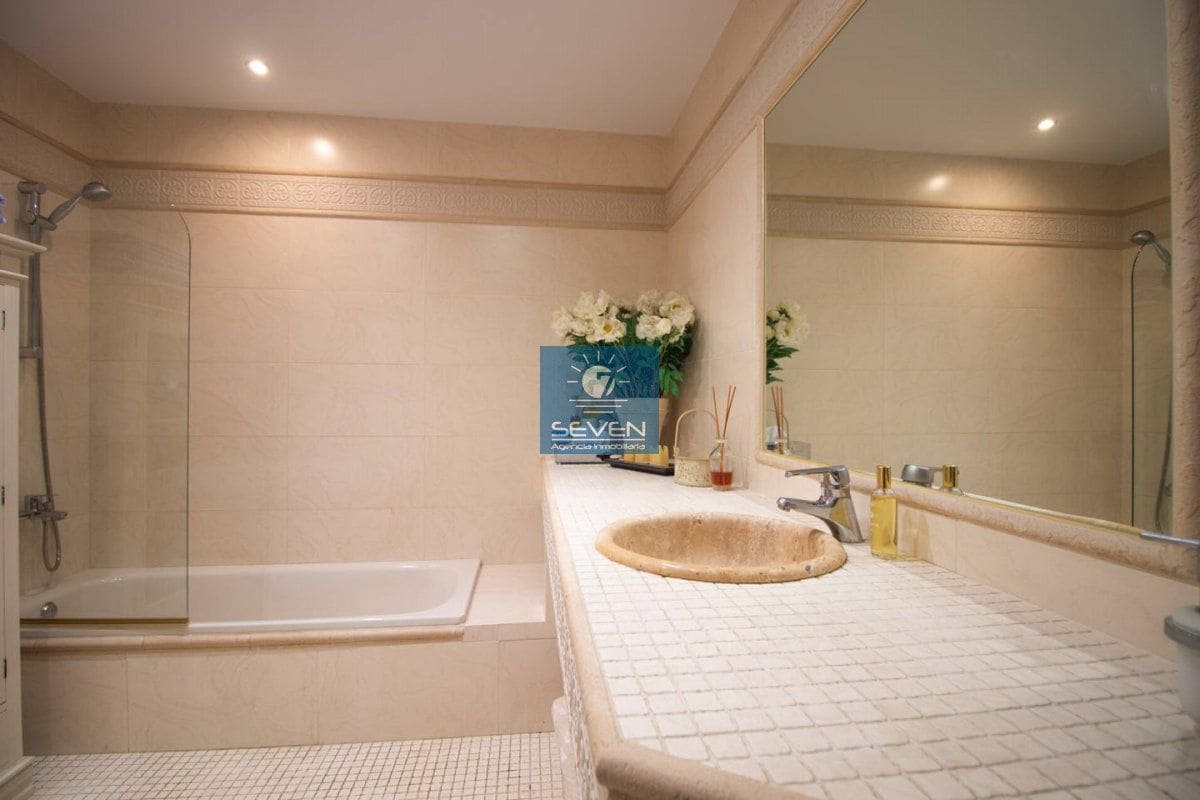 4 quarto Moradia para venda em Cotobro com garagem - 2 700 000 € (Ref: 8615134)