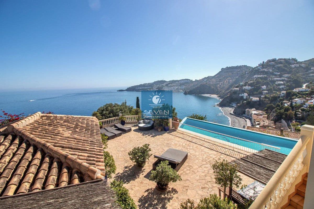 4 quarto Moradia para venda em Cotobro com garagem - 2 700 000 € (Ref: 8615134)