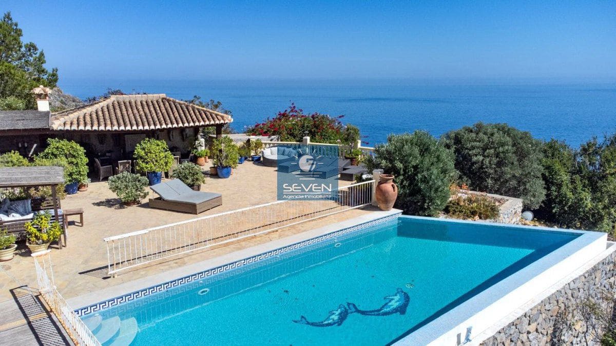 4 quarto Moradia para venda em Cotobro com garagem - 2 700 000 € (Ref: 8615134)