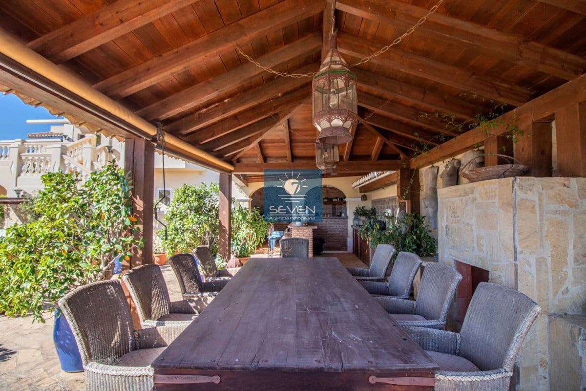 4 quarto Moradia para venda em Cotobro com garagem - 2 700 000 € (Ref: 8615134)