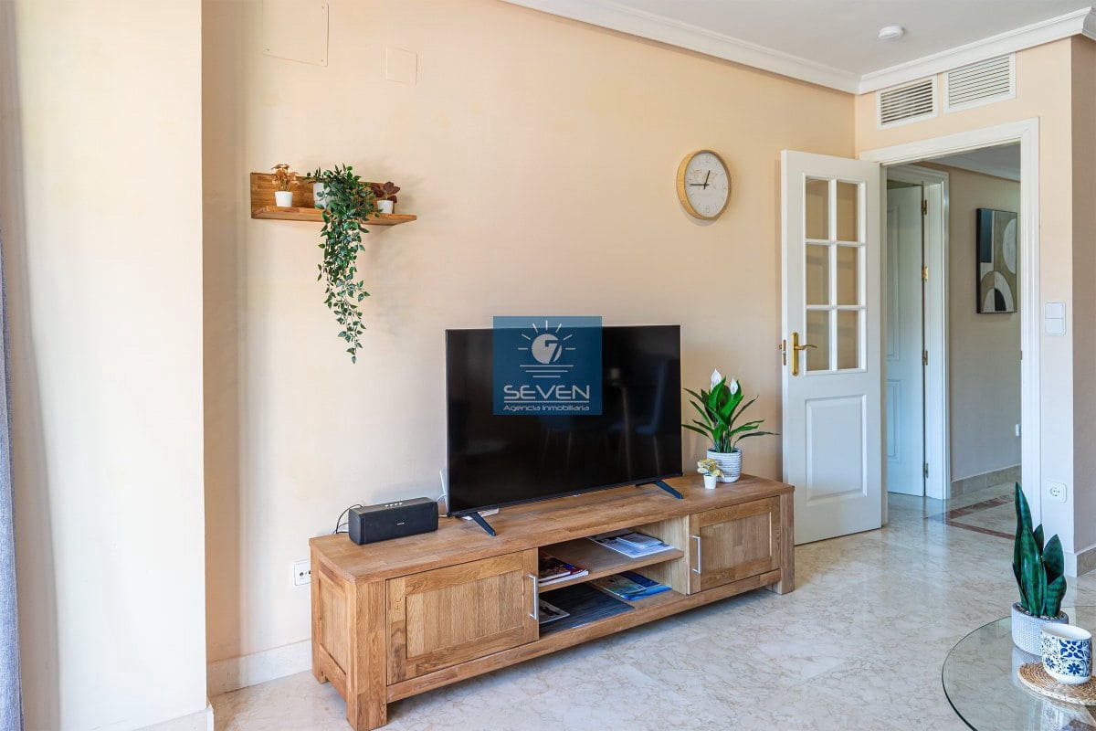 2 Zimmer Apartment zu vermieten in Almunecar mit Garage - 950 € (Ref: 8735300)