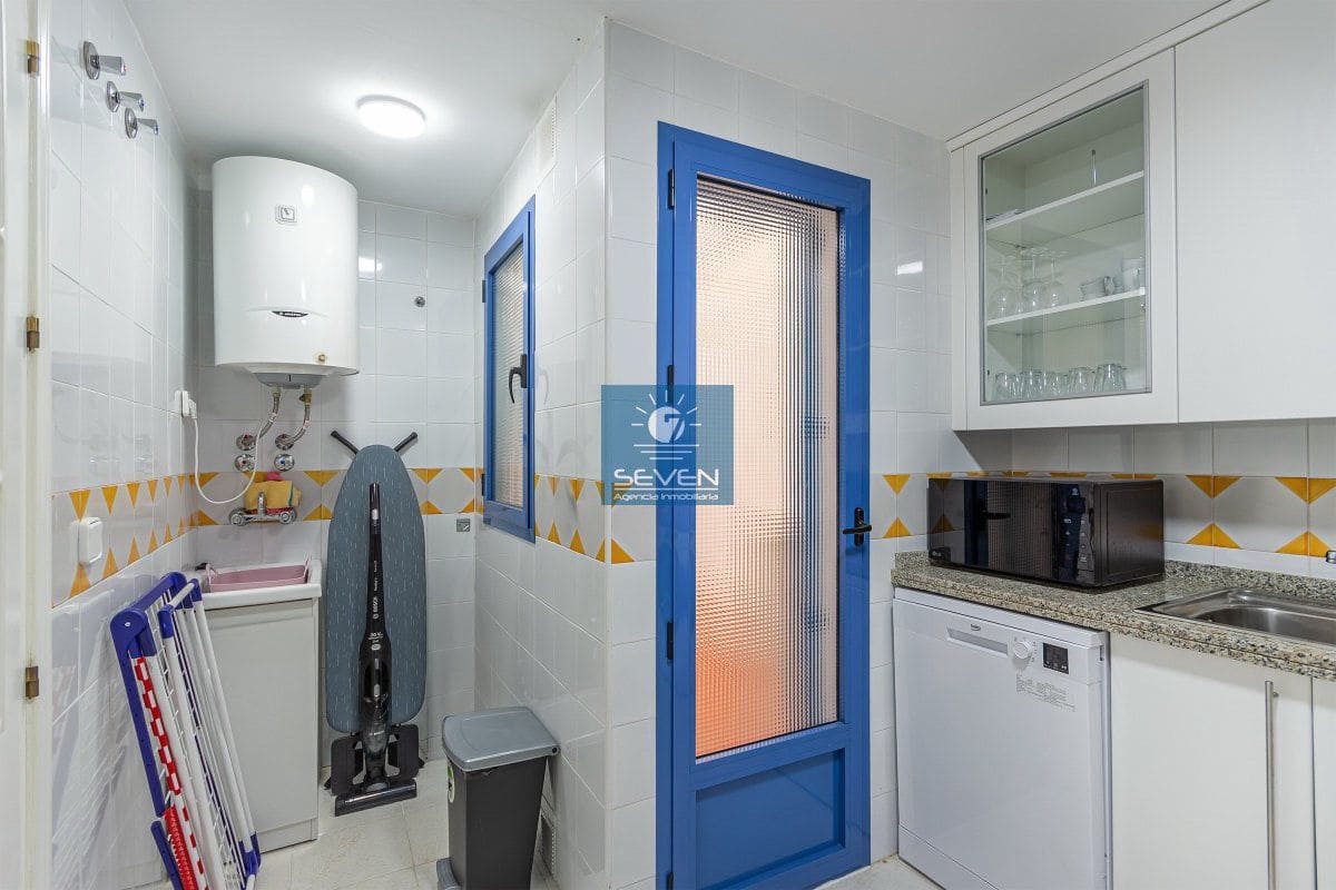 2 Zimmer Apartment zu vermieten in Almunecar mit Garage - 950 € (Ref: 8735300)