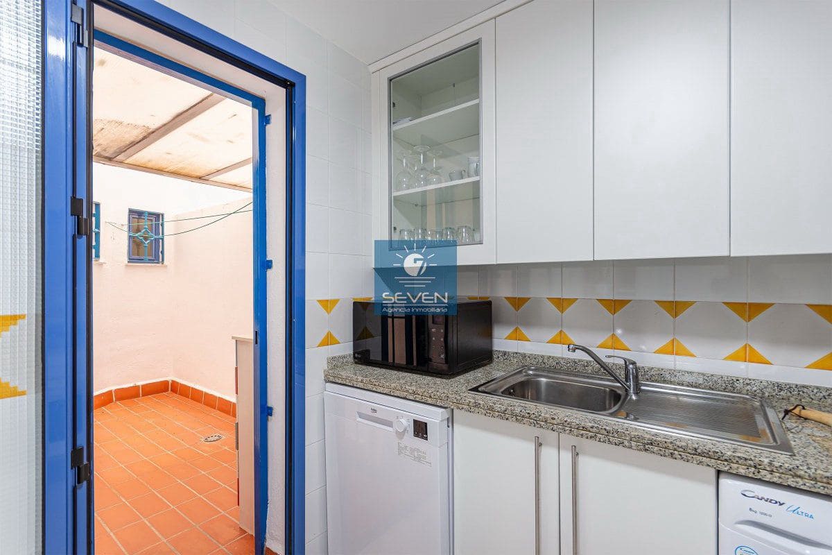 2 Zimmer Apartment zu vermieten in Almunecar mit Garage - 950 € (Ref: 8735300)