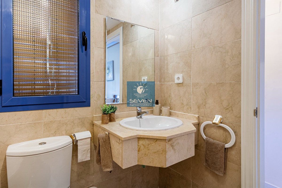 2 Zimmer Apartment zu vermieten in Almunecar mit Garage - 950 € (Ref: 8735300)