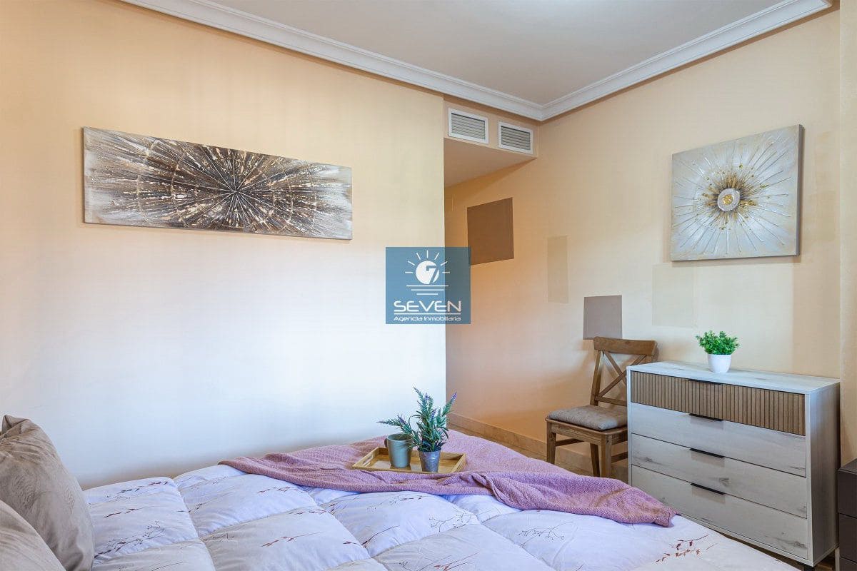 2 Zimmer Apartment zu vermieten in Almunecar mit Garage - 950 € (Ref: 8735300)