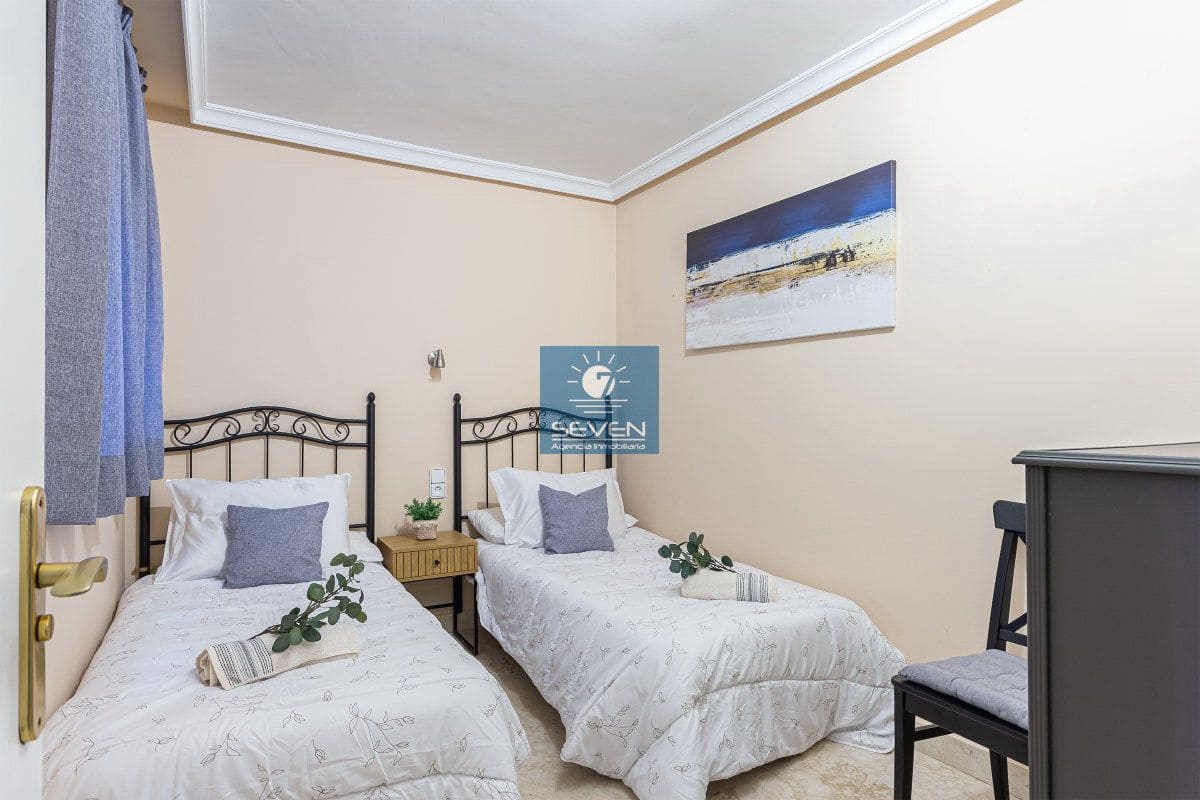 2 Zimmer Apartment zu vermieten in Almunecar mit Garage - 950 € (Ref: 8735300)