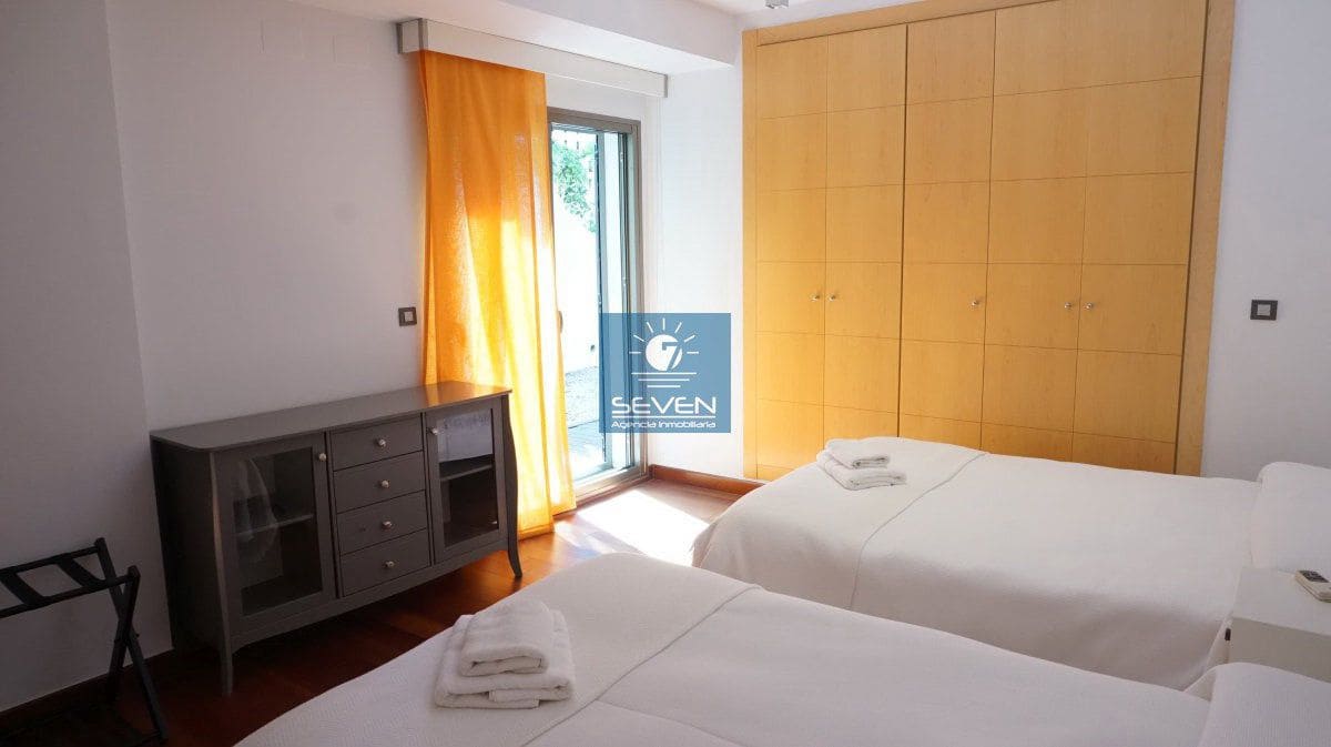 4 sypialnia Willa na sprzedaż w Almunecar - 1 100 000 € (Ref: 8927185)