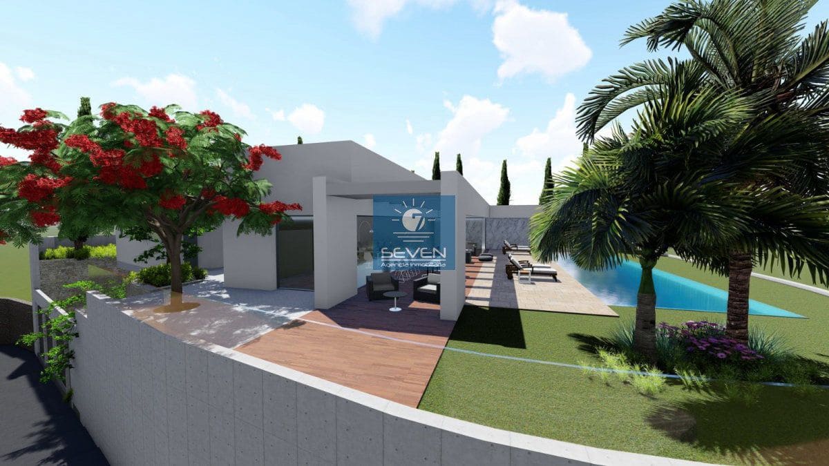 Grunde uden byggetilladelser til salg i La Herradura - € 800.000 (Ref: 8940718)