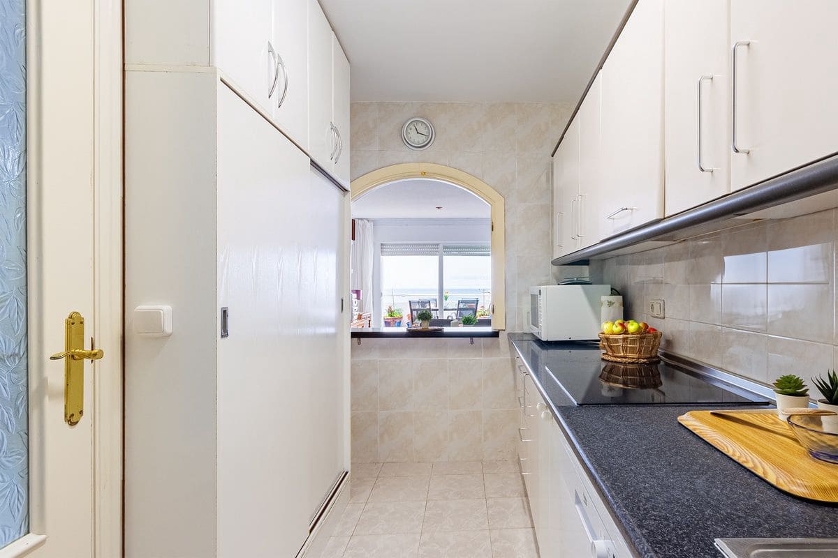 2 quarto Apartamento para arrendamento para férias em Almunecar - 950 € (Ref: 9012378)