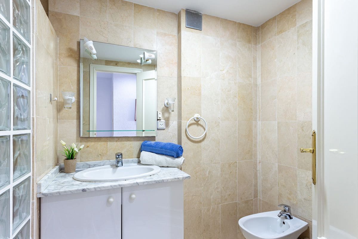 2 quarto Apartamento para arrendamento para férias em Almunecar - 950 € (Ref: 9012378)