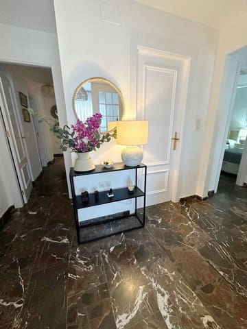 4 bedroom Apartment for rent in Almuñécar - € 1,300 (Ref: 9040439)