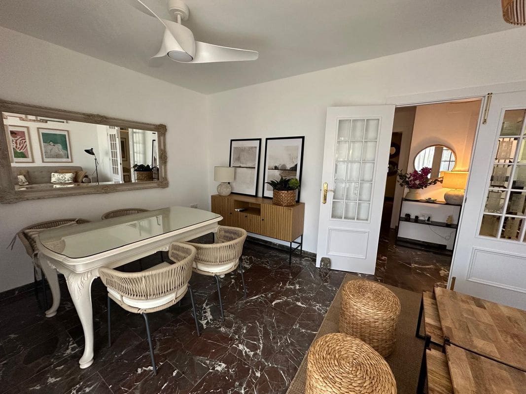 4 bedroom Apartment for rent in Almunecar - € 1,300 (Ref: 9040439)