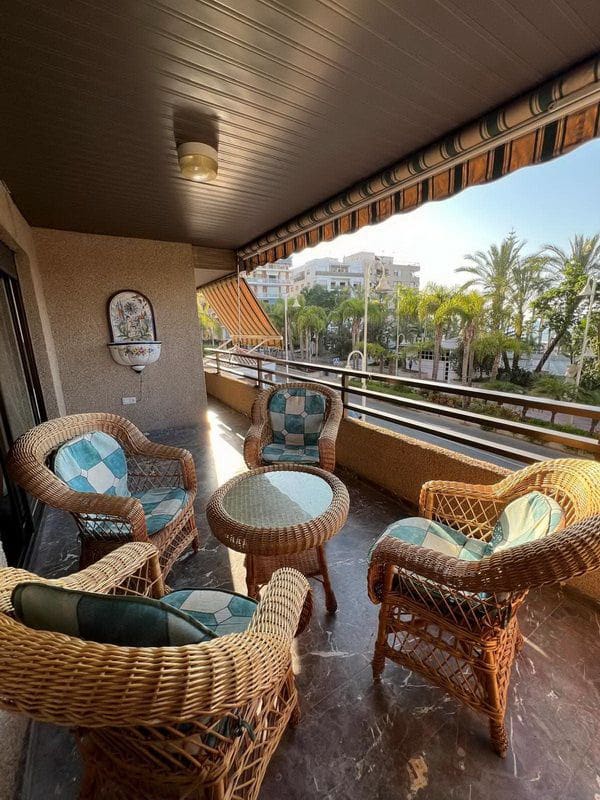 4 bedroom Apartment for rent in Almunecar - € 1,300 (Ref: 9040439)