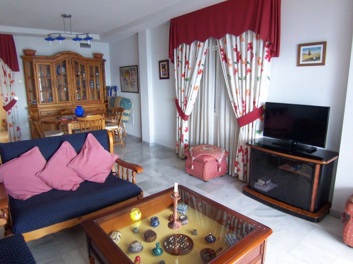 2 sypialnia Apartament do wynajęcia w La Herradura z garażem - 900 € (Ref: 9106759)