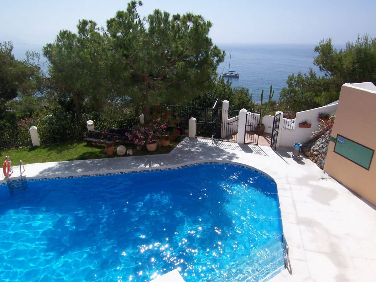 2 sypialnia Apartament do wynajęcia w La Herradura z garażem - 900 € (Ref: 9106759)