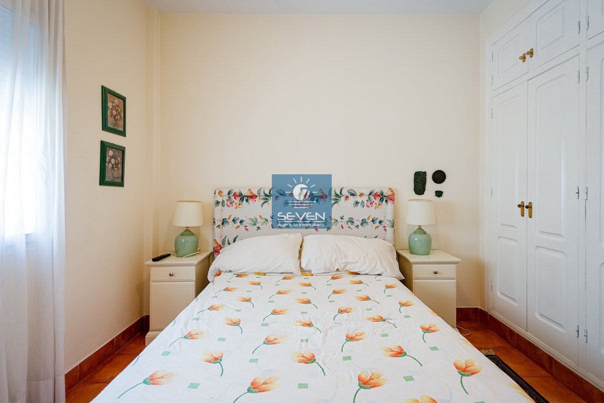 4 bedroom Villa for sale in Almunecar with garage - € 599,000 (Ref: 9157853)