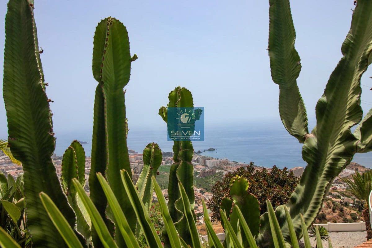 5 bedroom Villa for sale in Almunecar with garage - € 945,000 (Ref: 9176645)