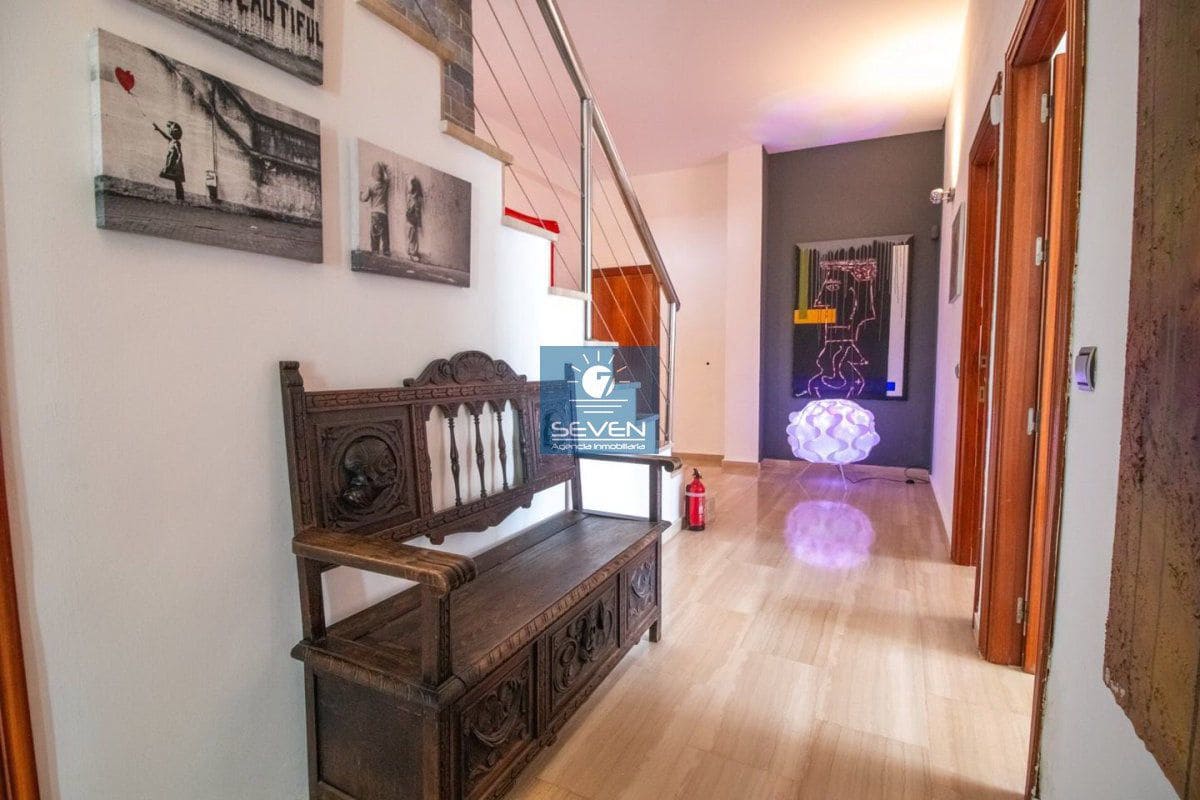 5 bedroom Villa for sale in Almunecar with garage - € 945,000 (Ref: 9176645)