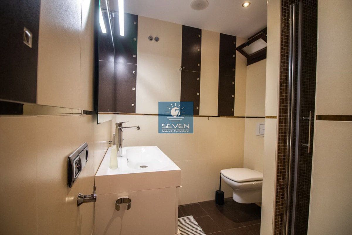 5 bedroom Villa for sale in Almunecar with garage - € 945,000 (Ref: 9176645)