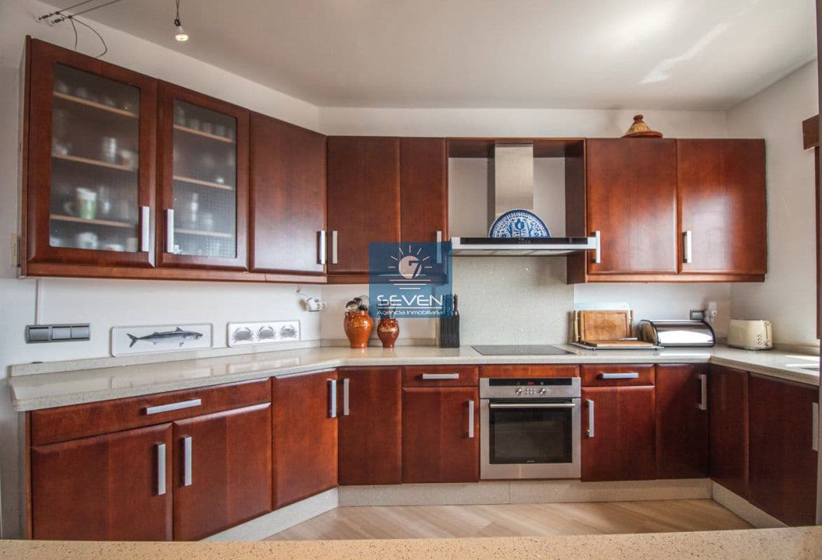 5 bedroom Villa for sale in Almunecar with garage - € 945,000 (Ref: 9176645)