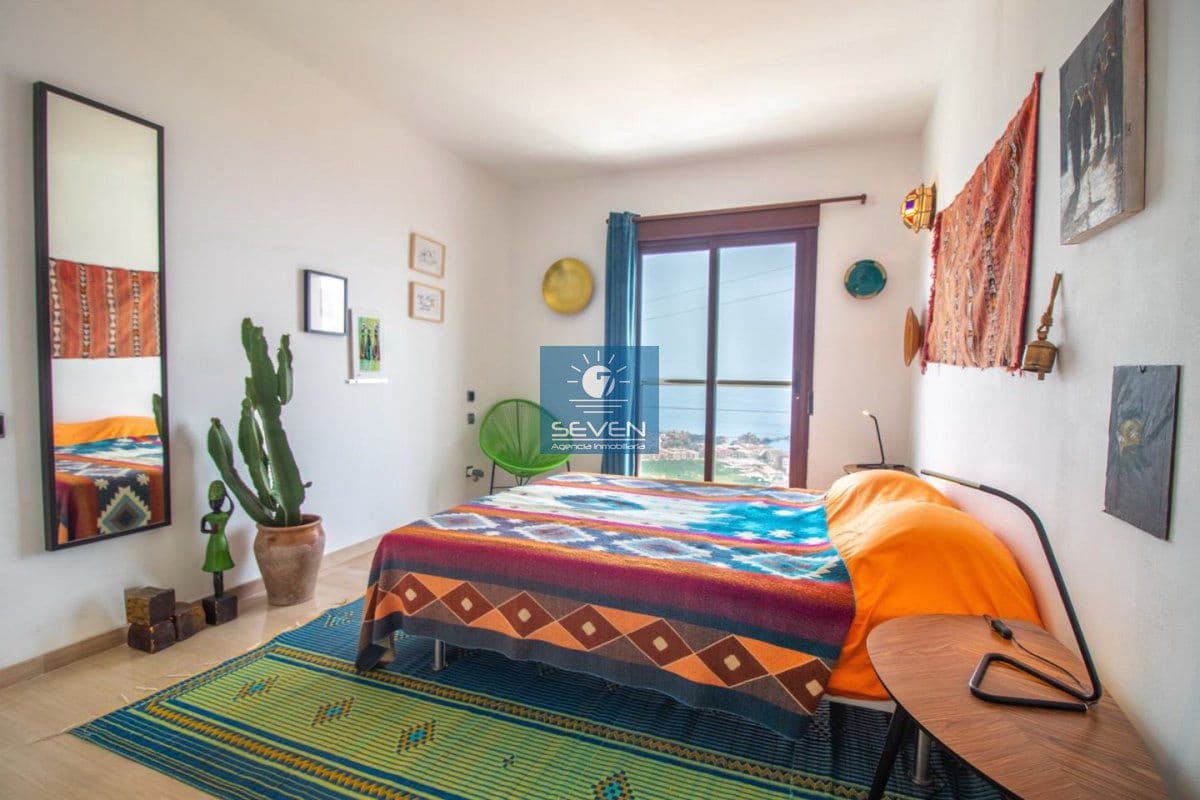 5 bedroom Villa for sale in Almunecar with garage - € 945,000 (Ref: 9176645)