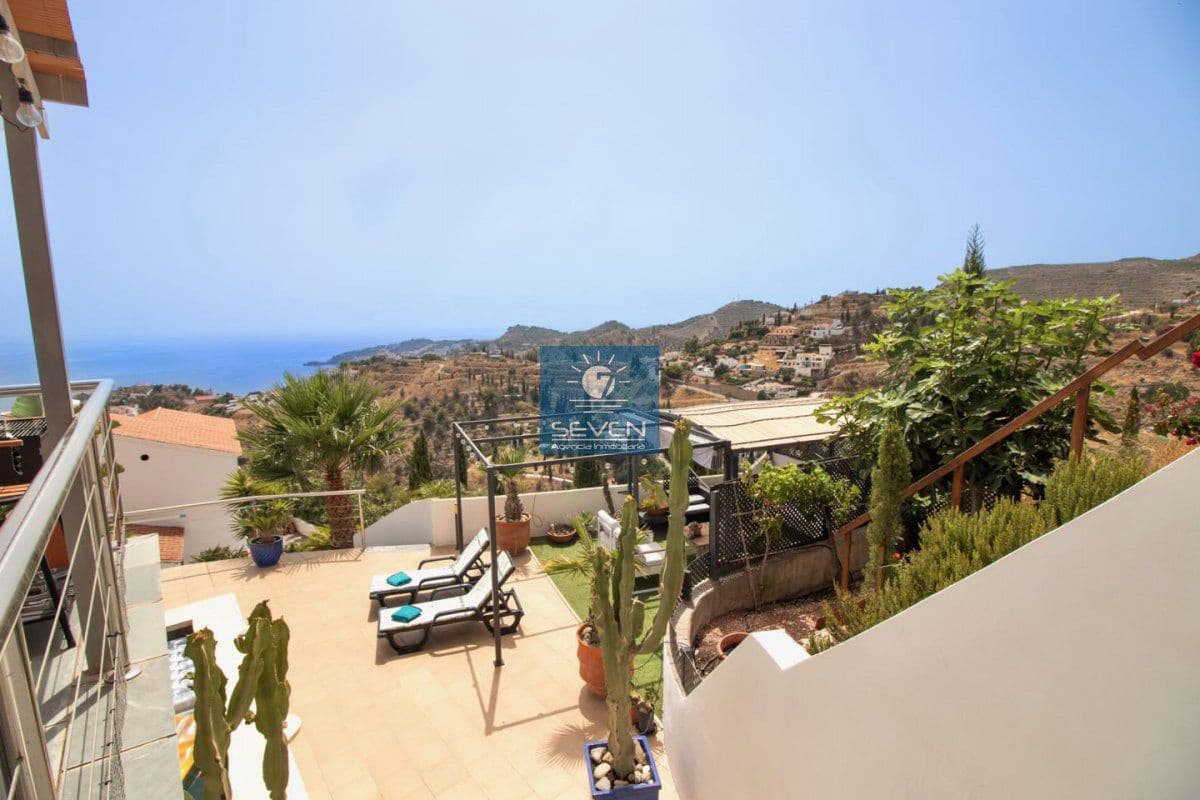 5 bedroom Villa for sale in Almunecar with garage - € 945,000 (Ref: 9176645)