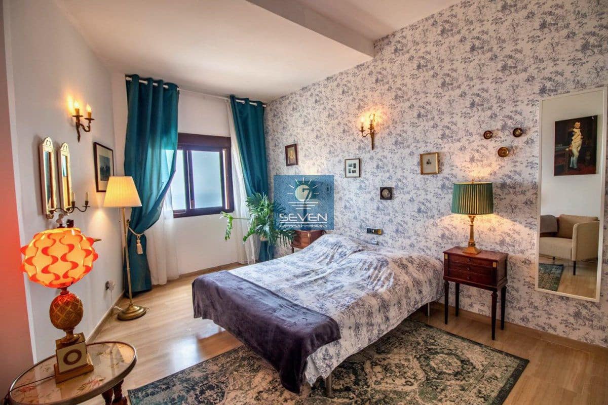 5 bedroom Villa for sale in Almunecar with garage - € 945,000 (Ref: 9176645)