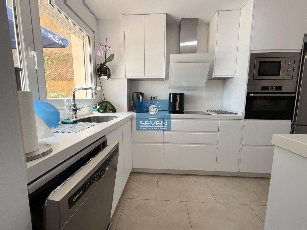 3 soverom Hus til salgs i Almunecar - € 409 000 (Ref: 9185725)