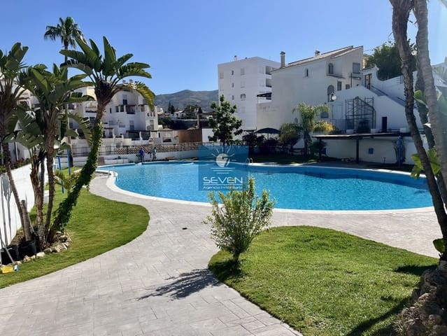 3 bedroom Apartment for sale in Almuñécar with garage - € 297,000 (Ref: 9243518)