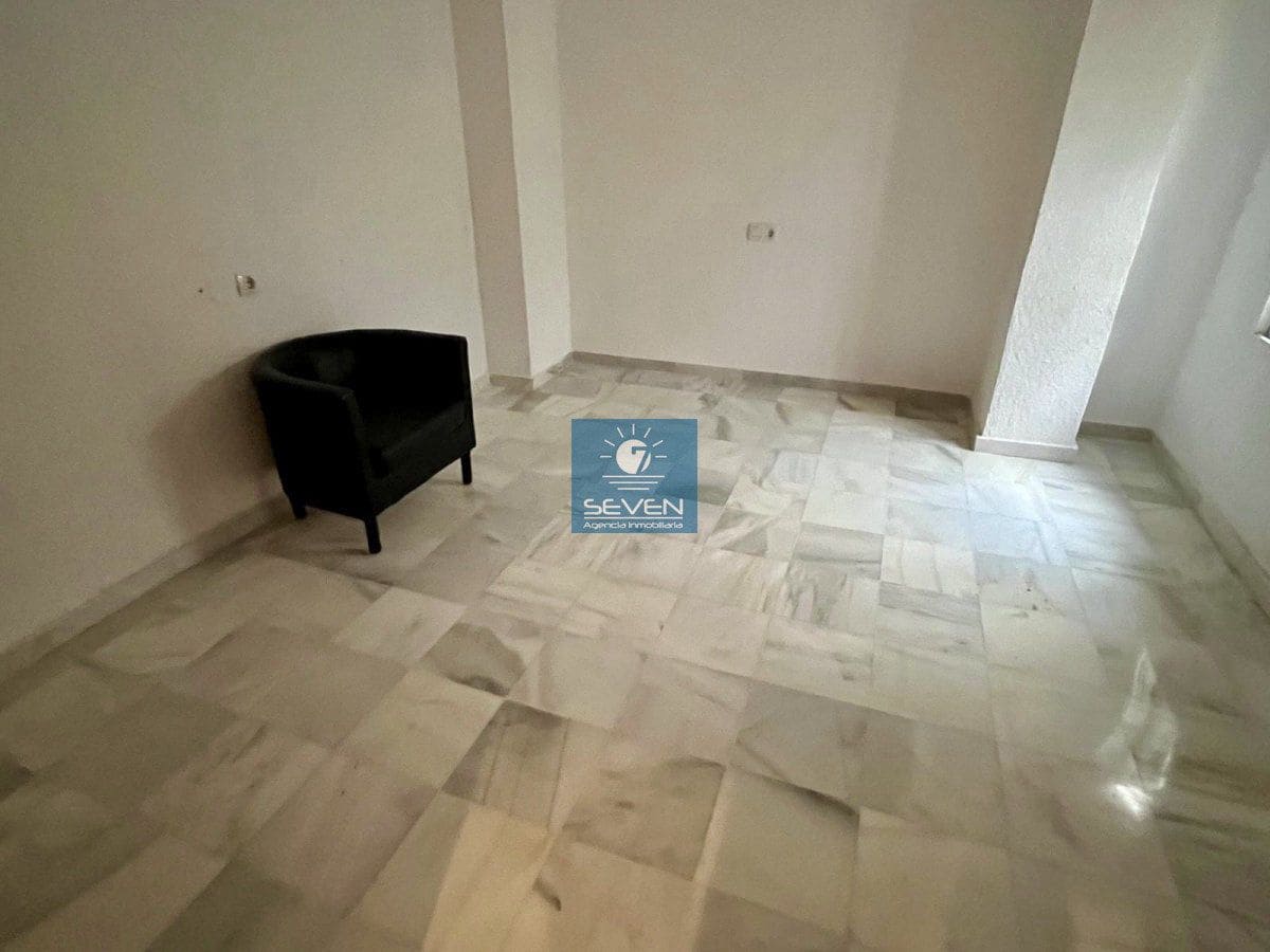 6 slaapkamer Huis te koop in Almunecar met garage - € 310.000 (Ref: 9306411)