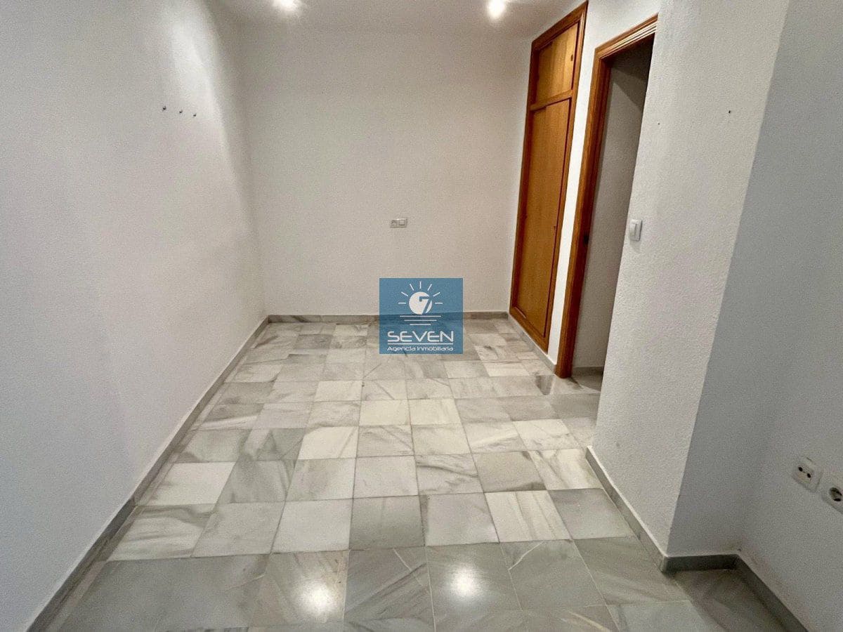 6 slaapkamer Huis te koop in Almunecar met garage - € 310.000 (Ref: 9306411)