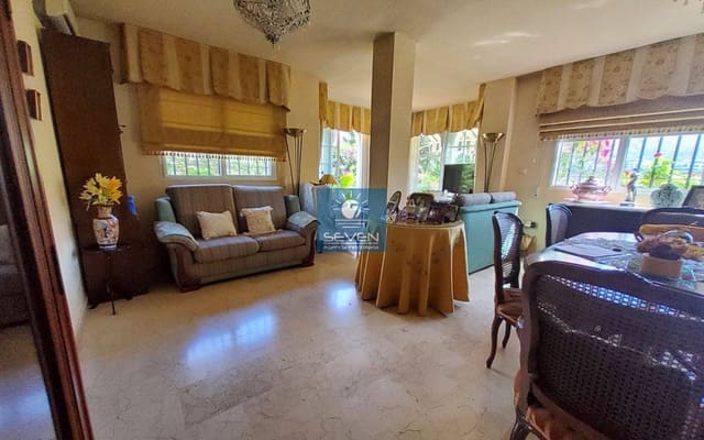 4 bedroom Villa for sale in Almuñécar - € 625,000 (Ref: 9338564)