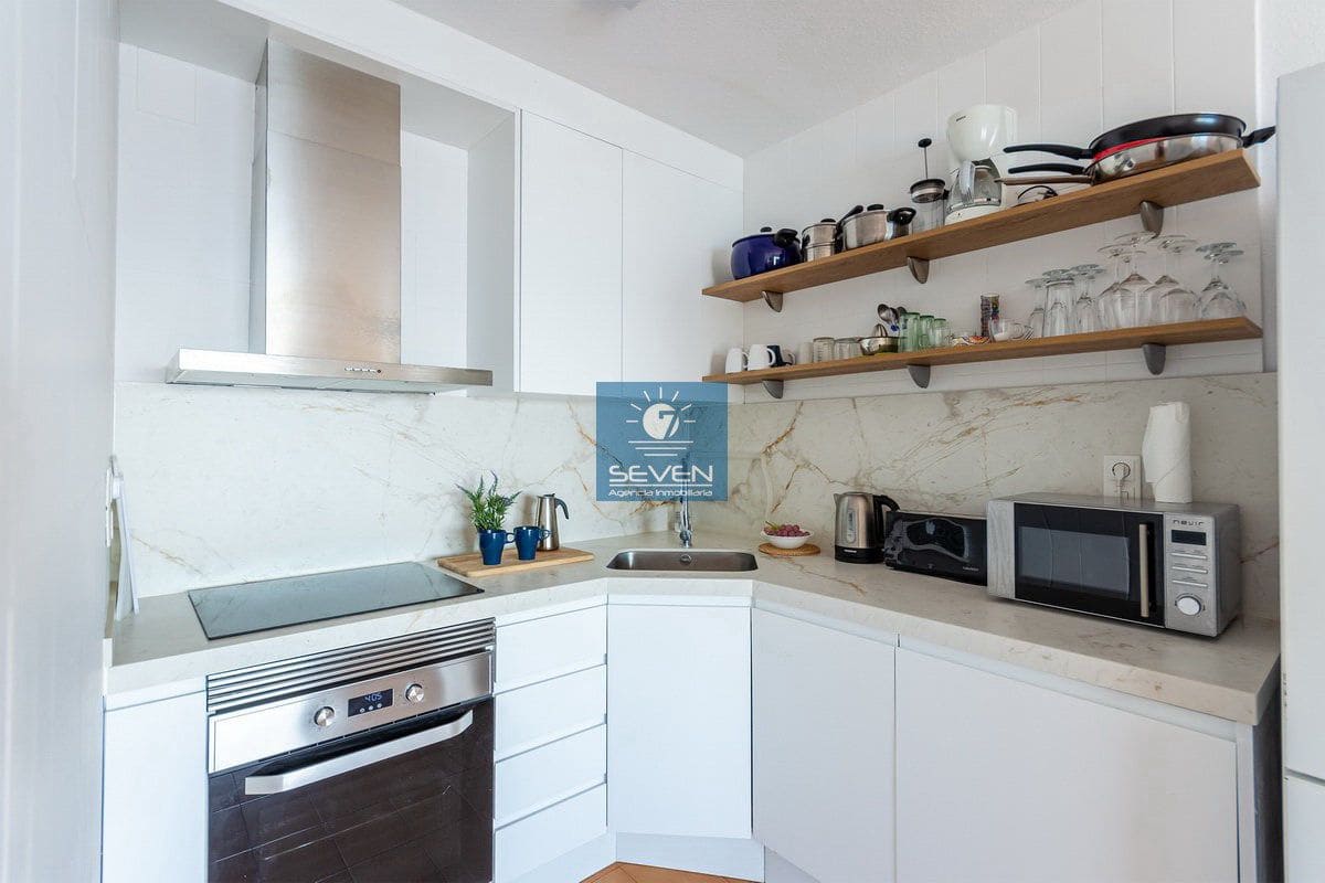 2 soveværelse Lejlighed til leje i Almunecar - € 1.200 (Ref: 9342208)