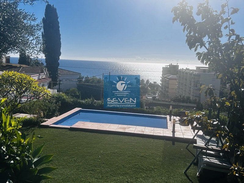 2 makuuhuone Omakotitalo myytävänä paikassa Almunecar - 380 000 € (Ref: 9432990)