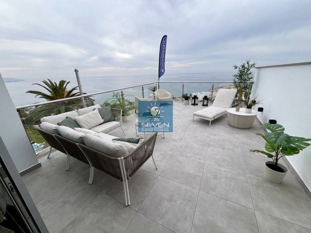 Apartamento de 2 habitaciones en Almuñécar en venta - 298.000 € (Ref: 9451778)