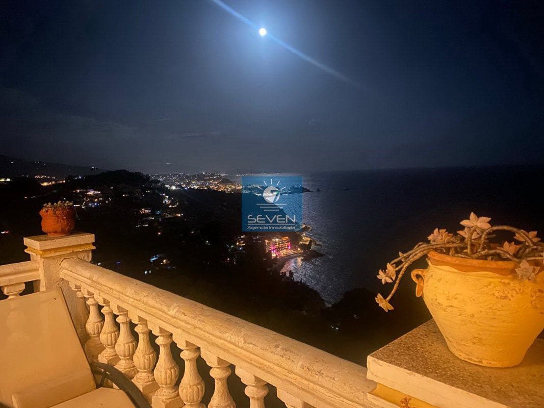 2 camera da letto Villa in vendita in Cotobro con garage - 570.000 € (Rif: 9475945)