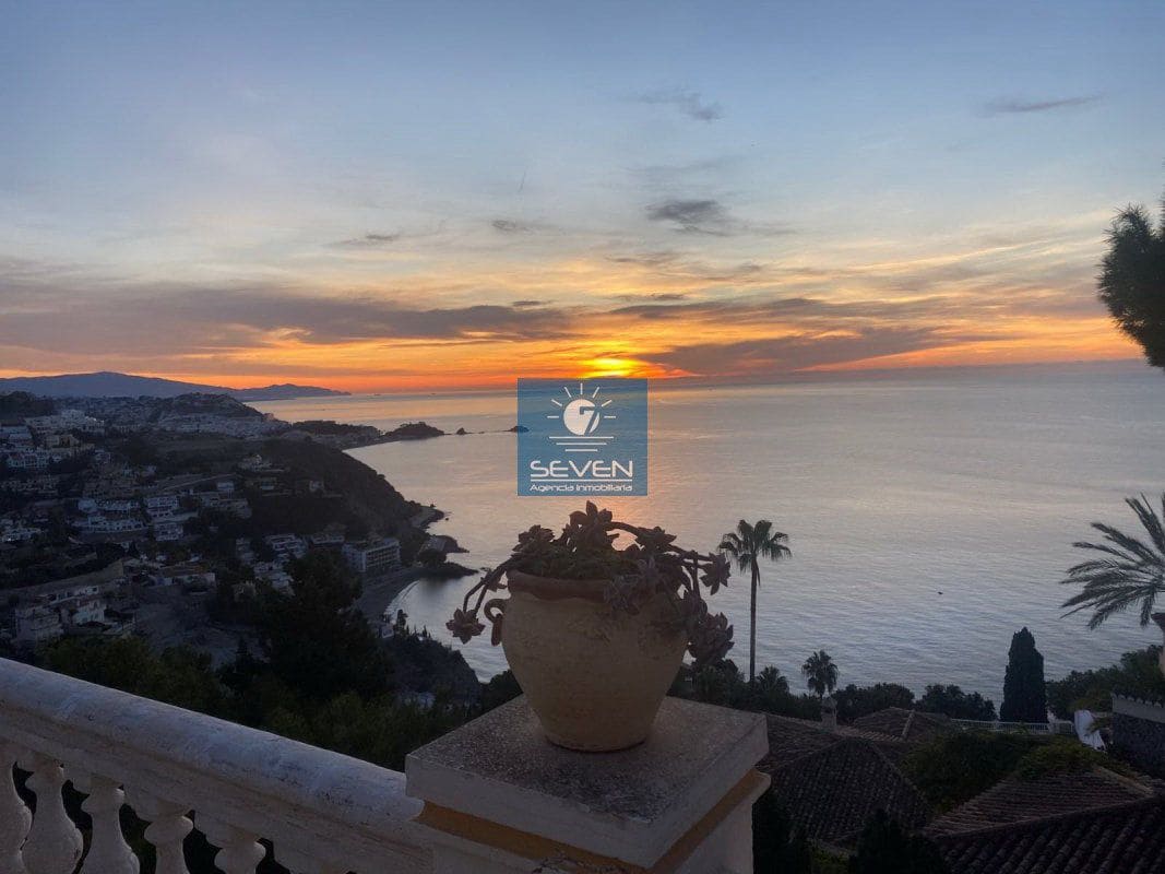 2 camera da letto Villa in vendita in Cotobro con garage - 570.000 € (Rif: 9475945)