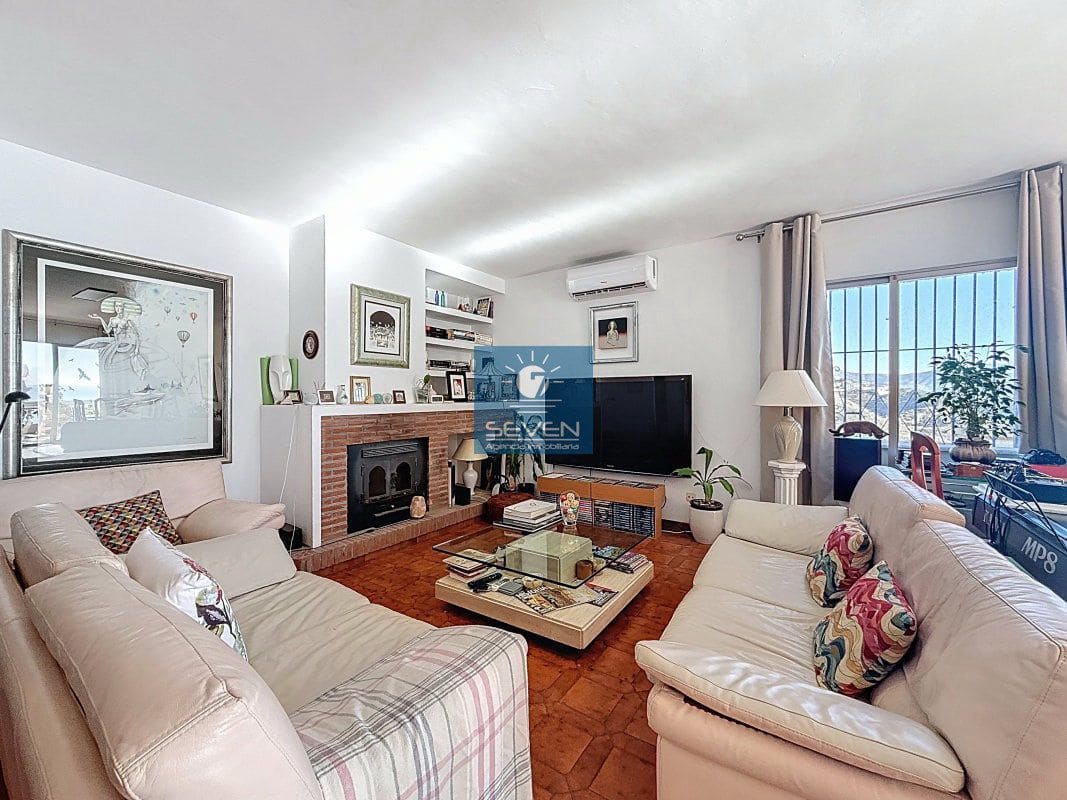 2 camera da letto Villa in vendita in Cotobro con garage - 570.000 € (Rif: 9475945)