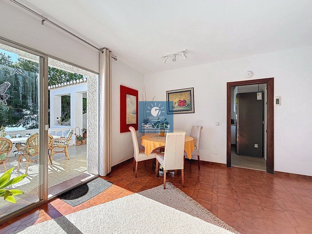 2 camera da letto Villa in vendita in Cotobro con garage - 570.000 € (Rif: 9475945)